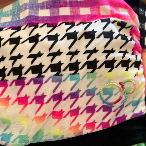 Ocean Pacific size M patterned tankini with boy short bottoms. - Picture 14 of 14